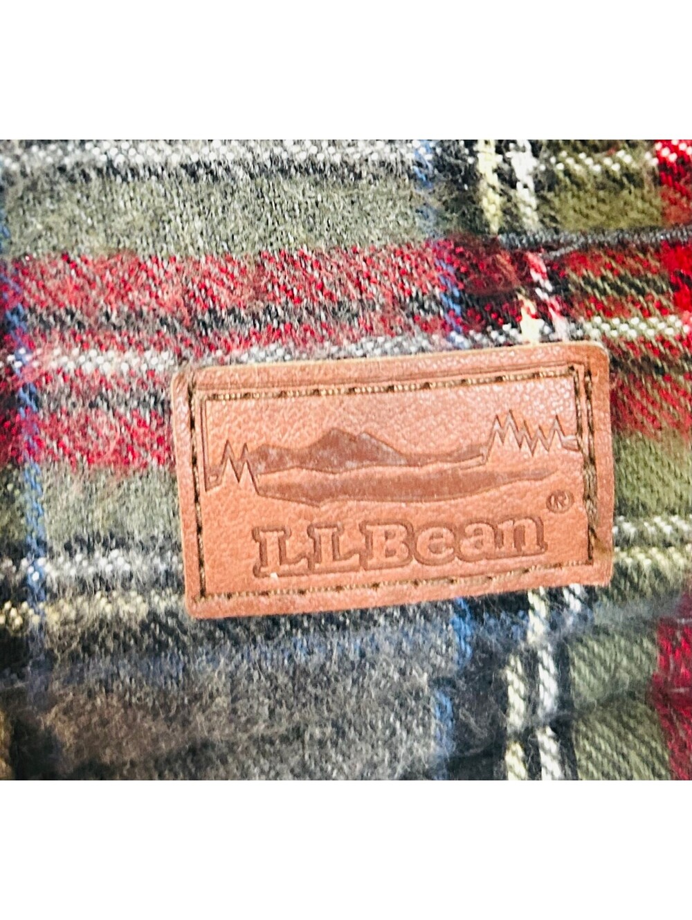 LL Bean Men L Fleece Lined Flannel Shirt Jacket Grey Red Plaid Shacket - Picture 2 of 4